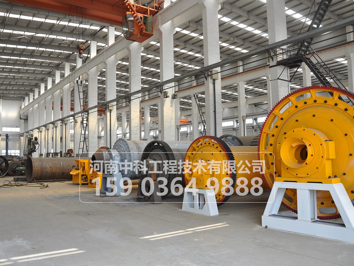 球磨機(jī)在運(yùn)轉(zhuǎn)中操作人員應(yīng)遵守什么事項(xiàng)？