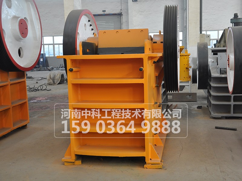 顎式破碎機心軸、偏心軸、軸瓦磨損到什么程度更換？